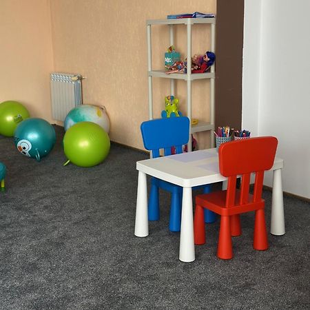 Хотел Костенец Eksteriør billede